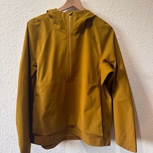 Lululemon Anorak M